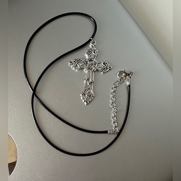 Gothic Cross Necklace Choker Vintage Pendant Unisex Women Men Punk Gothic Retro - Picture 2 of 4